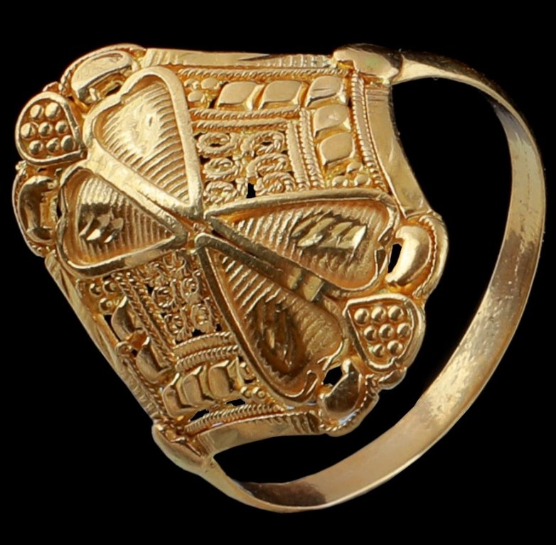 Bombay Patttern Gold ring 