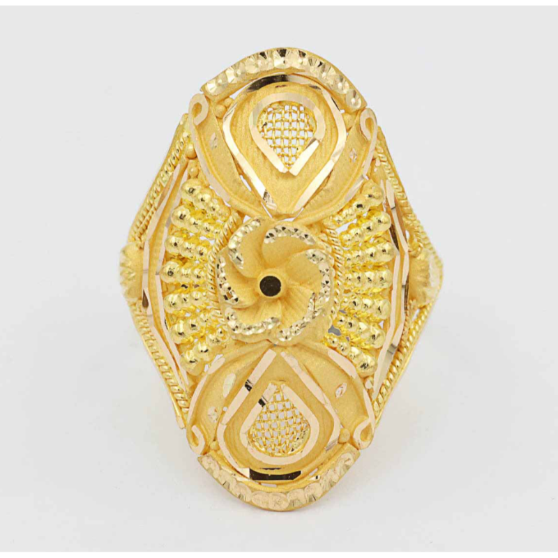 Enticing 22k gold ring