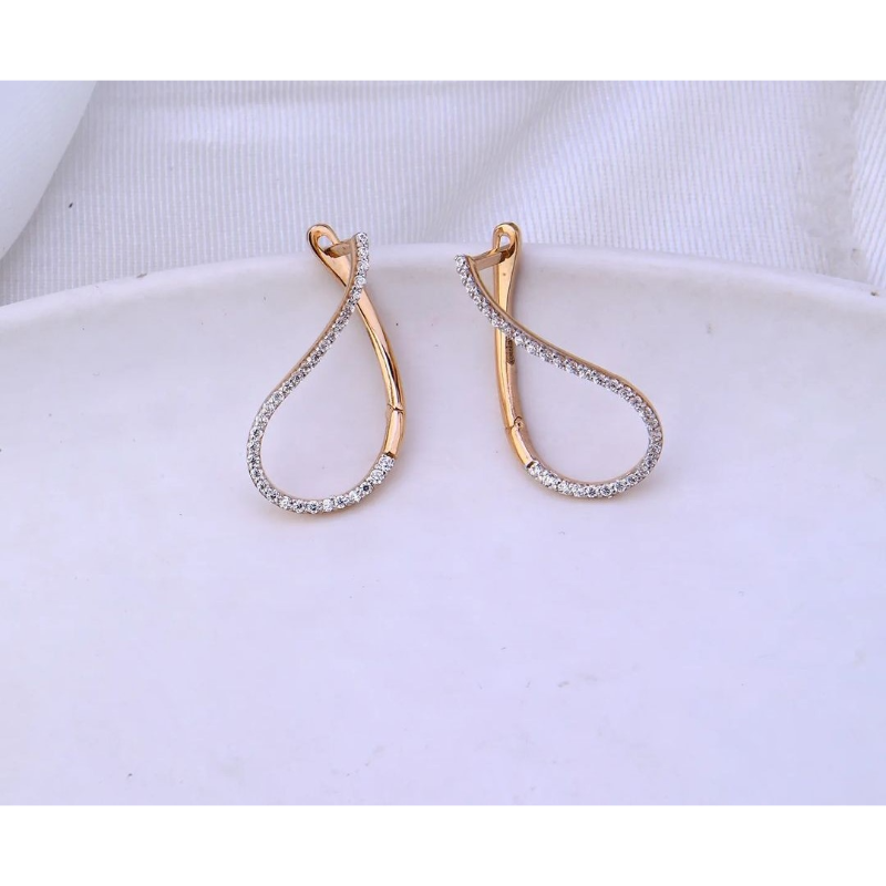 Captivating 18k gold earrings